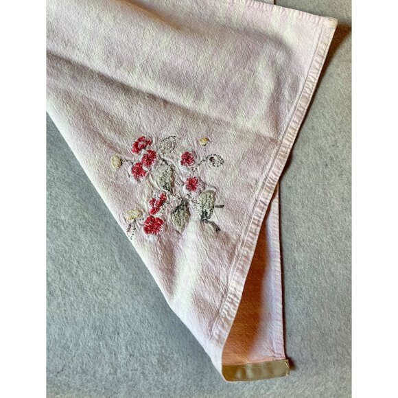 Laura Ashley Embroidered Floral Cotton Tea Towels Set Green Ribbon Trim VTG - Picture 6 of 13